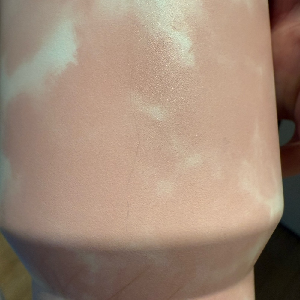 LIMITED EDITION Stanley Marble Pink Tumbler with Handle (Tie Dye) - Picture 4 of 8